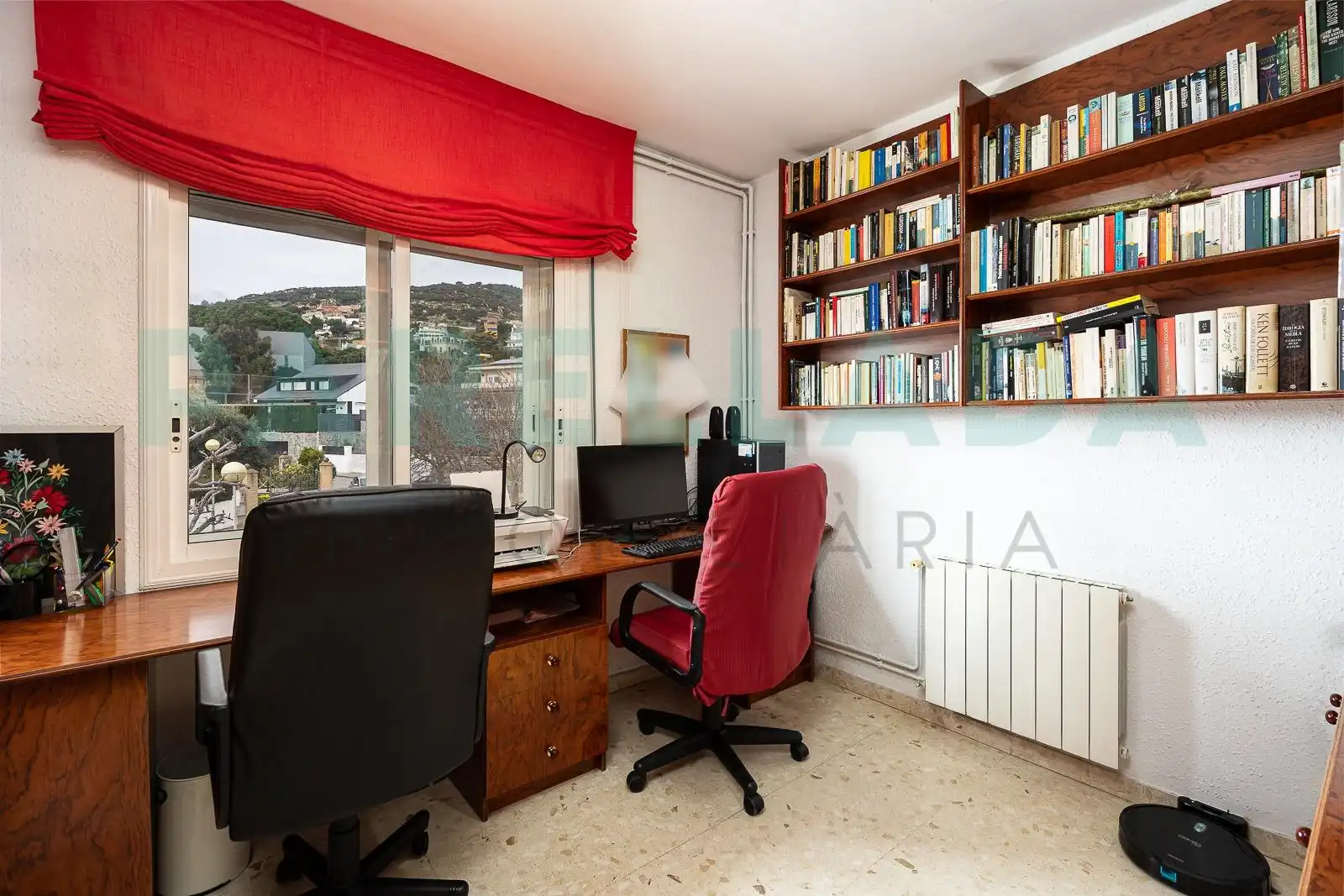 Habitación de Casa o chalet en venta en Badalona con Aire acondicionado, Calefacción y Jardín privado