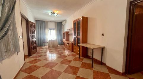 Foto 4 de Casa o xalet en venda a Calle Carlos Falguera, Los Castillejos - La Trinidad, Málaga