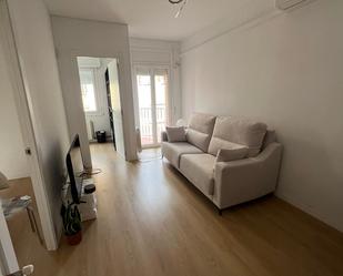 Living room of Flat for sale in L'Hospitalet de Llobregat  with Heating and Balcony