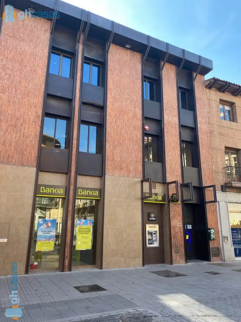 Gebäude zur Miete in Calle LIBREROS, Casco histórico