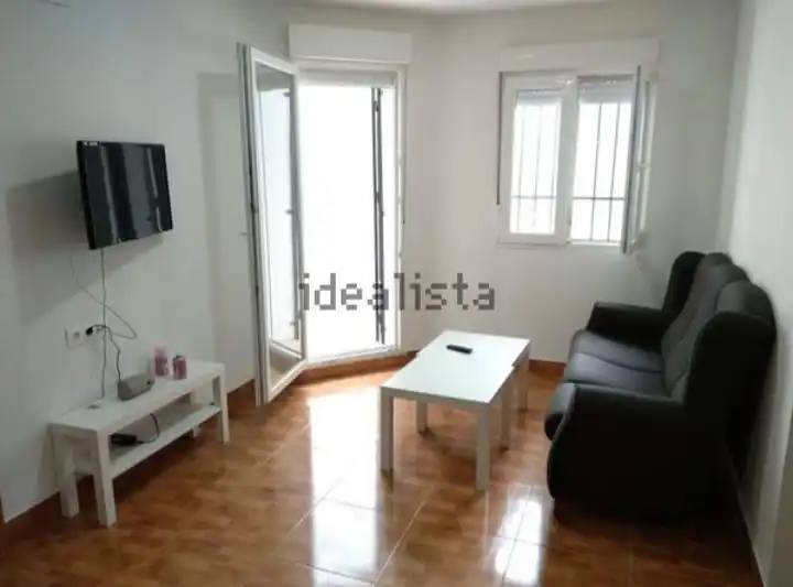 Flat to rent in Calle Lavadero de la Cruz
