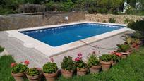 Piscina de Casa o xalet en venda en La Bisbal del Penedès amb Terrassa