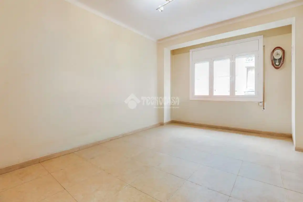Habitación de Piso en venta en Mollet del Vallès con Amueblado y Balcón