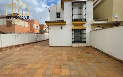 Vista exterior de Casa adosada en venda en Rota