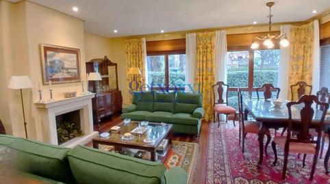 Foto 3 de Casa adosada en venda a Las Arenas, Getxo