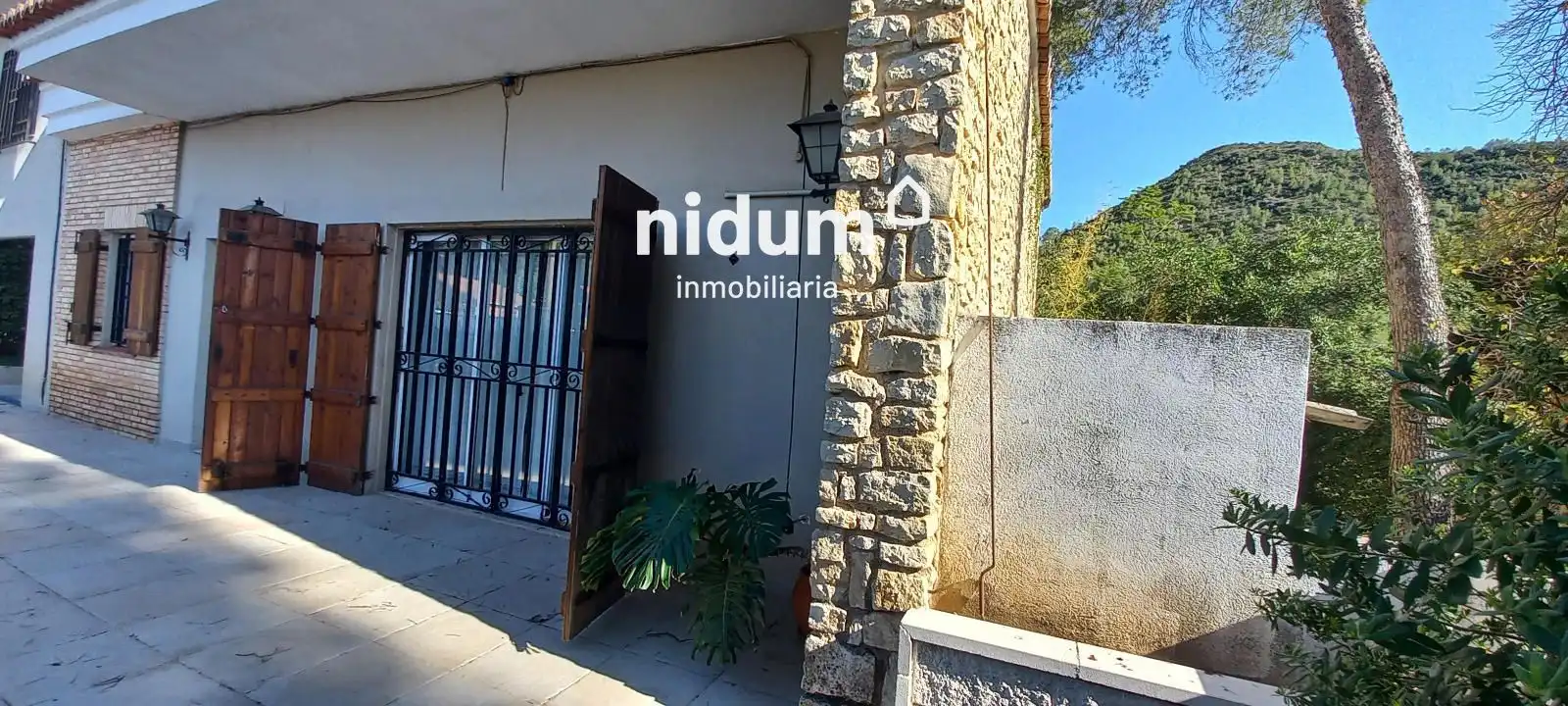 Vista exterior de Casa o xalet en venda en El Genovés amb Aire condicionat, Traster i Piscina
