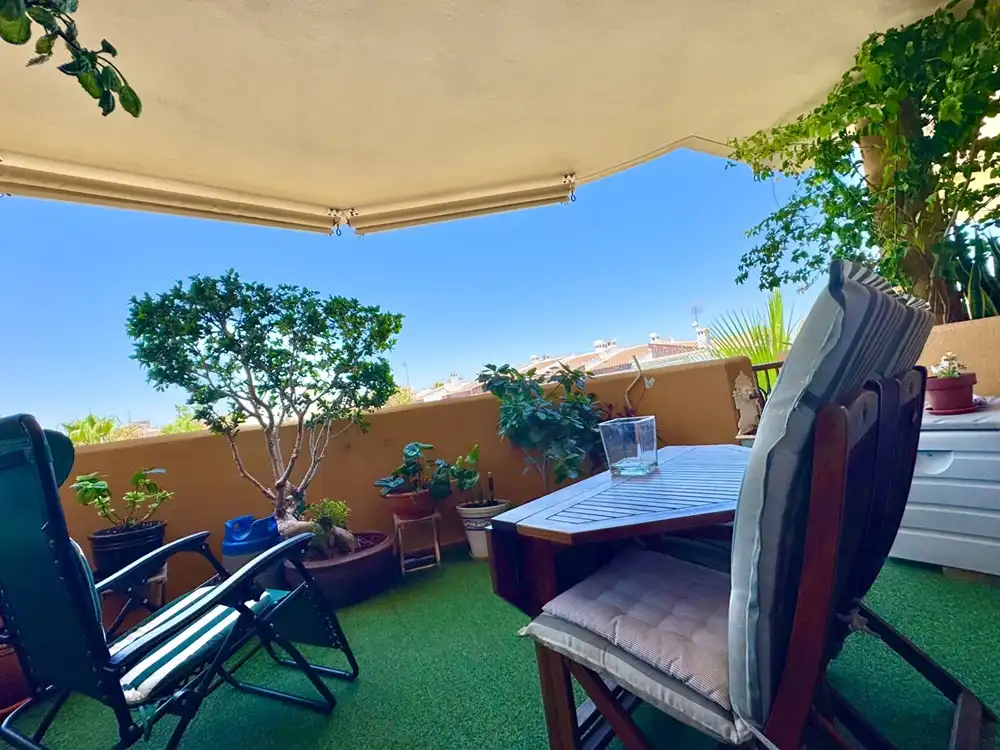 Apartamento con piscina en venta en Punta Prima, imagen 6