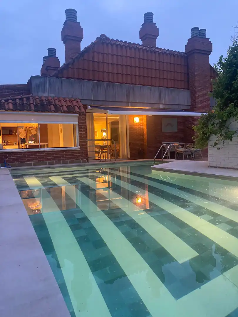 Piscina de Casa adosada de lloguer en Santander amb Calefacció, Jardí privat i Parquet