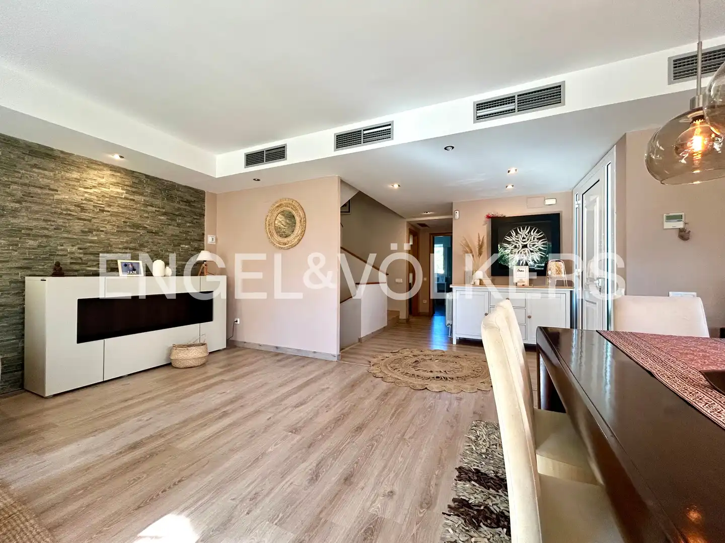 Living room of Detached homes for sale in Mont-roig del Camp  with Air Conditioner, Heating and Private garden