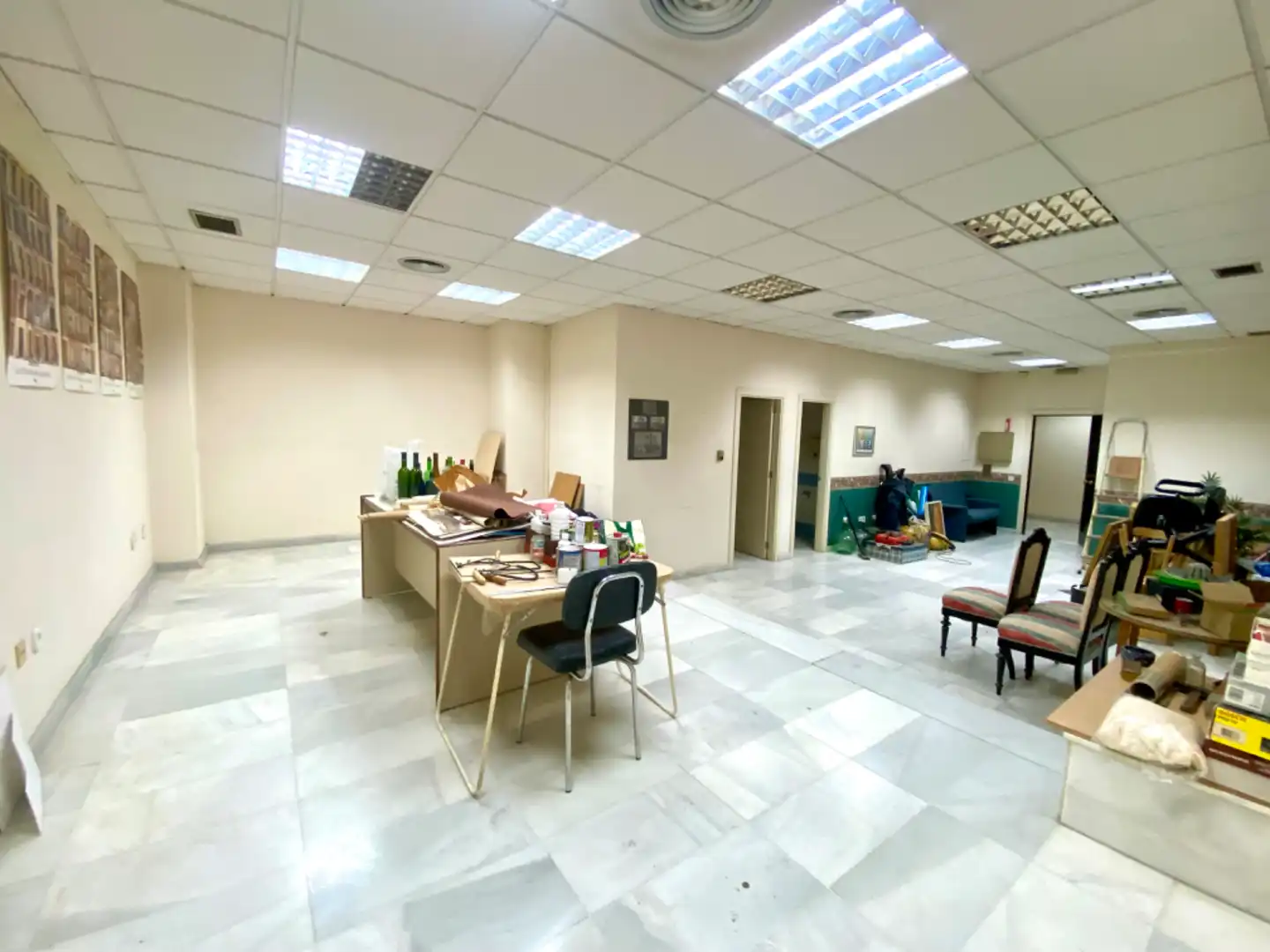 Oficina en venta en Almería