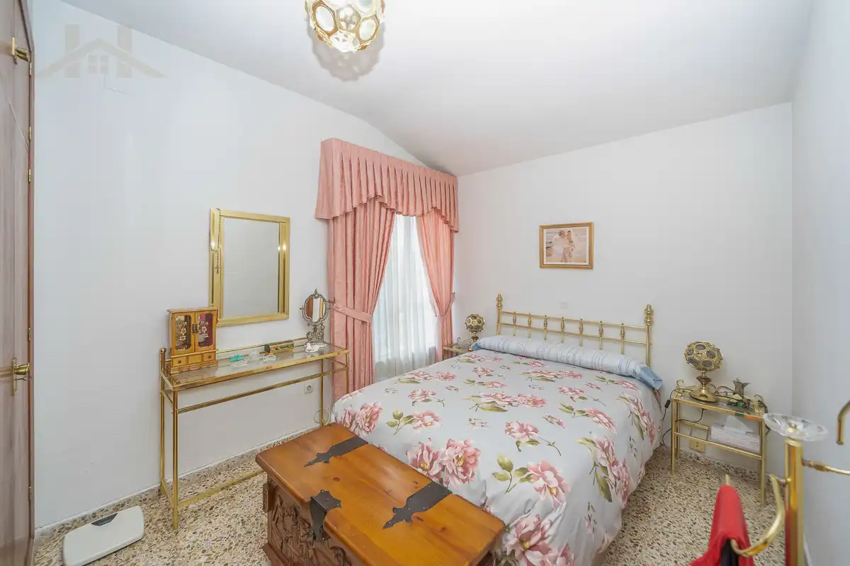 Bedroom of Houses for sale in Valdemorillo  with Heating, Private garden and Swimming Pool
