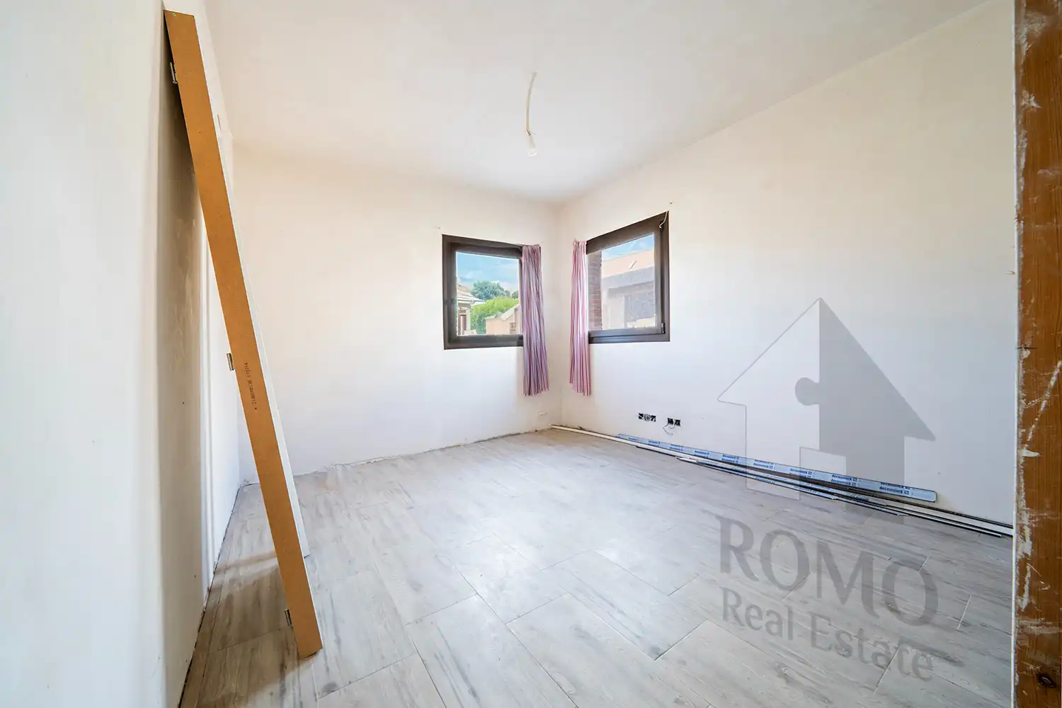 Dormitori de Casa o xalet en venda en Palau-solità i Plegamans amb Jardí privat, Terrassa i Traster