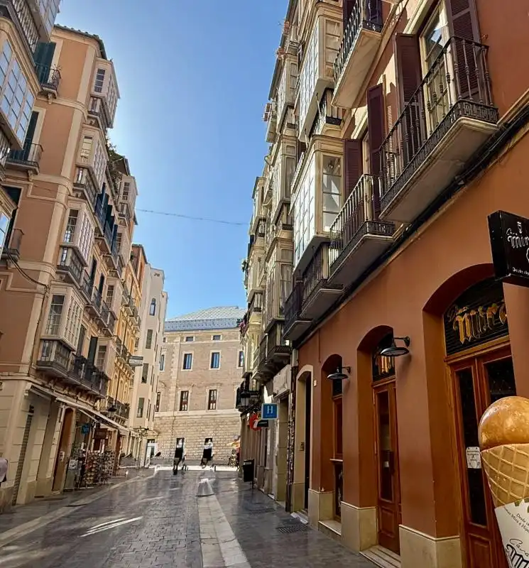 Außenansicht von Büro zur Miete in Málaga mit Heizung