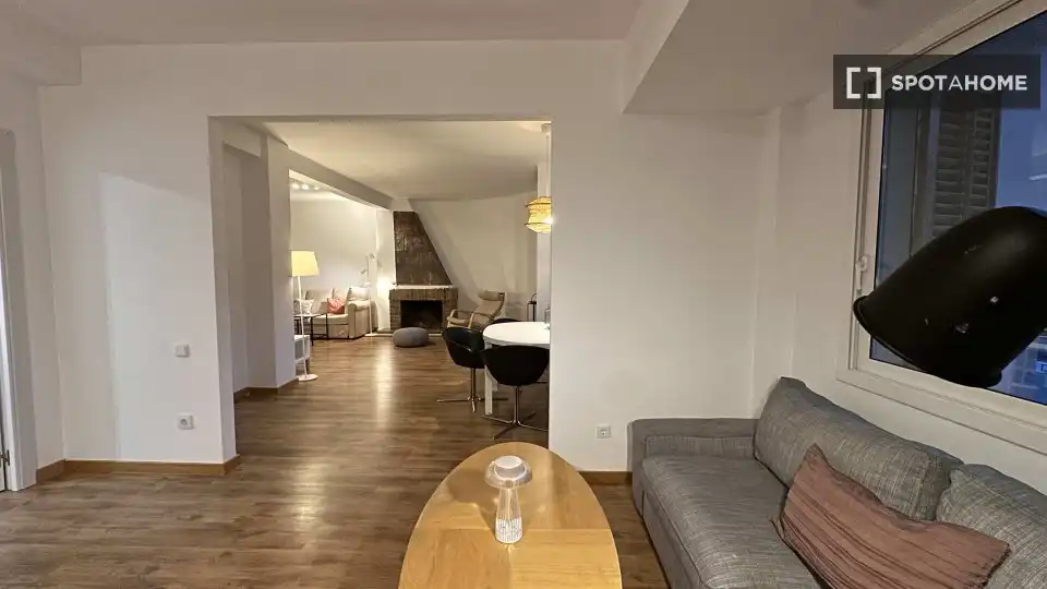 Flat with terrace to rent in Eixample, imagen 4