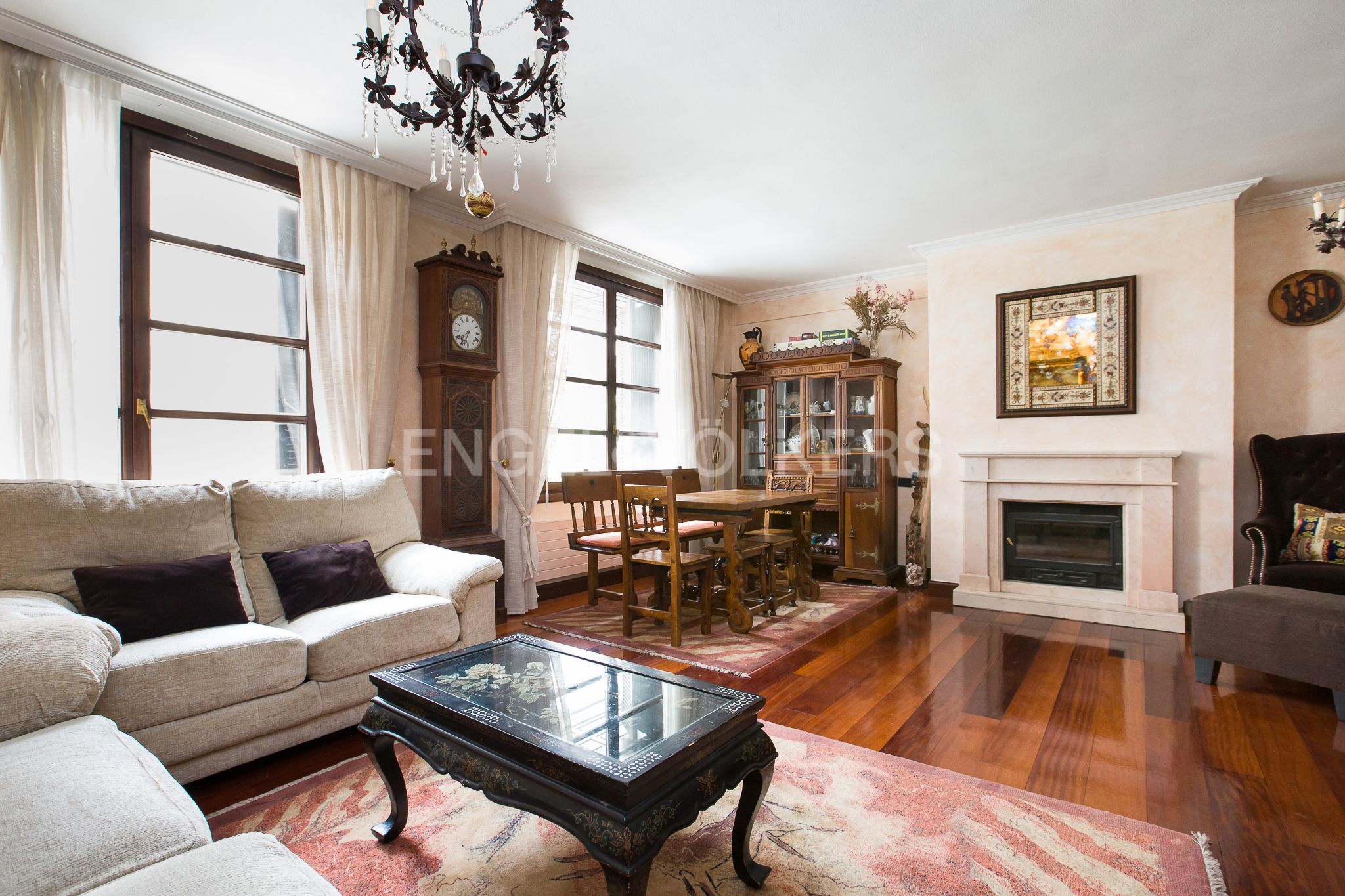 Living room of House or chalet for sale in Getxo   with Air Conditioner, Heating and Parquet flooring