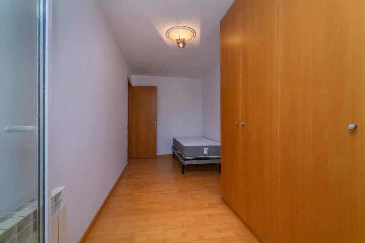 Bedroom of Duplexes for sale in Manresa  with Air Conditioner, Parquet flooring and Terrace