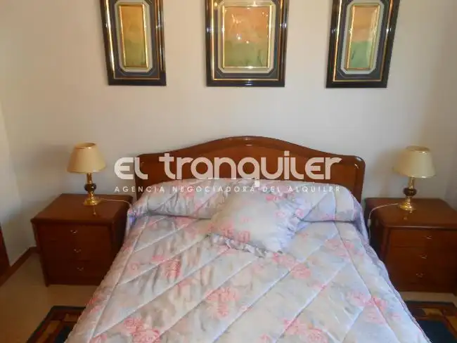 Bedroom of Flat for sale in Madrid  with Air Conditioner, Terrace and Furnished