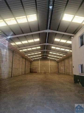 Nave industrial en Alquiler en Oeste