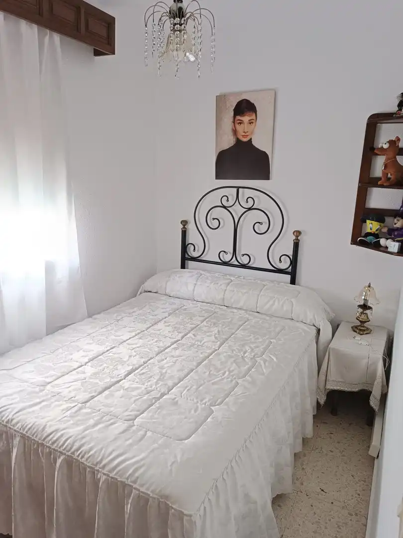 Dormitori de Casa adosada en venda en Villaviciosa de Córdoba amb Moblat