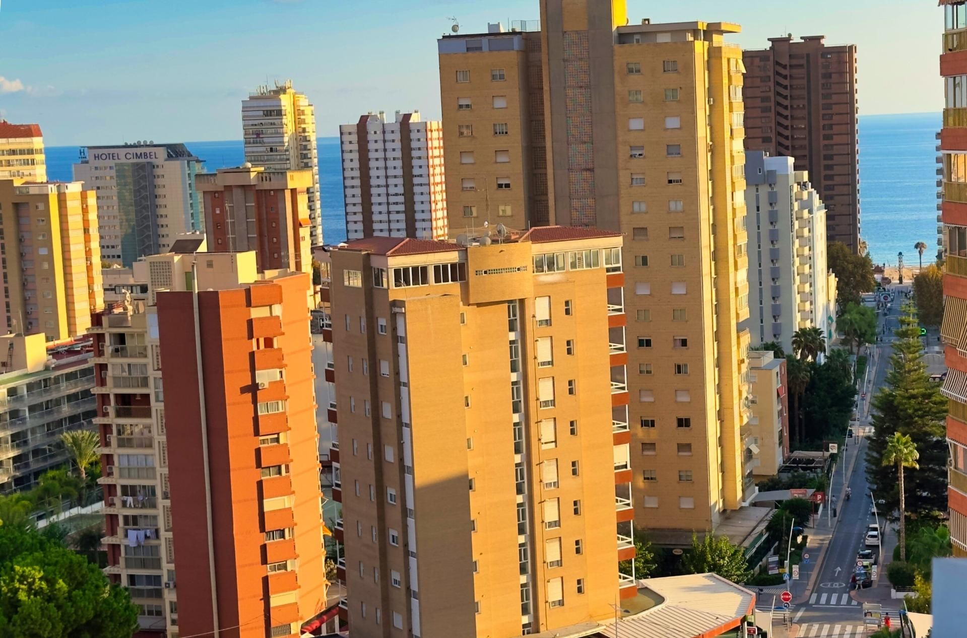 Exterior view of Flat for sale in Benidorm  with Air Conditioner, Private garden and Community pool
