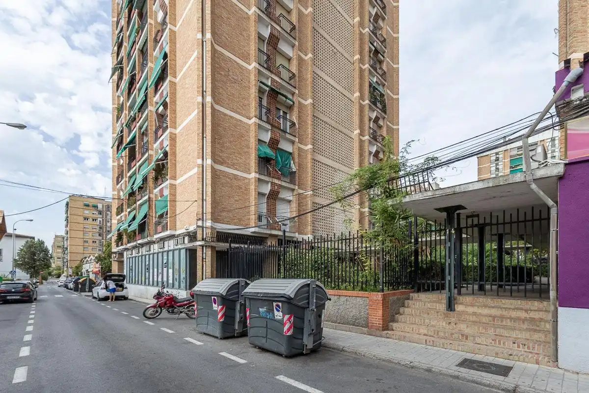 Exterior view of Flat for sale in Granada  with Air Conditioner and Terrace