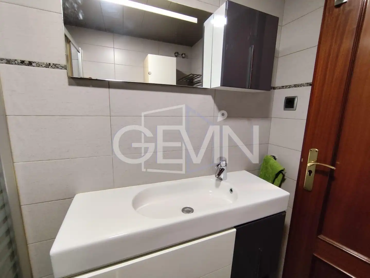 Baño de Piso en venta en La Llagosta con Calefacción