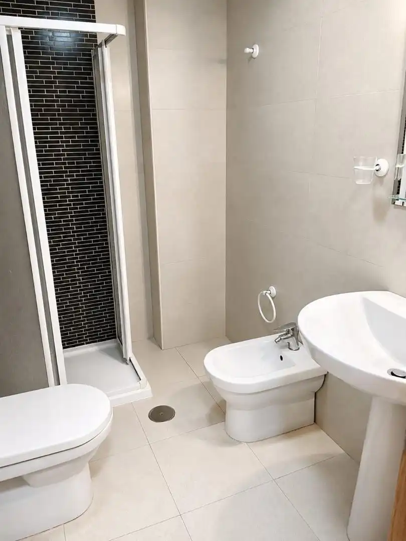 Baño de Apartamento en venta en Dos Hermanas con Trastero y Amueblado