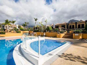 Adossat amb balcó en venda a Costa Adeje