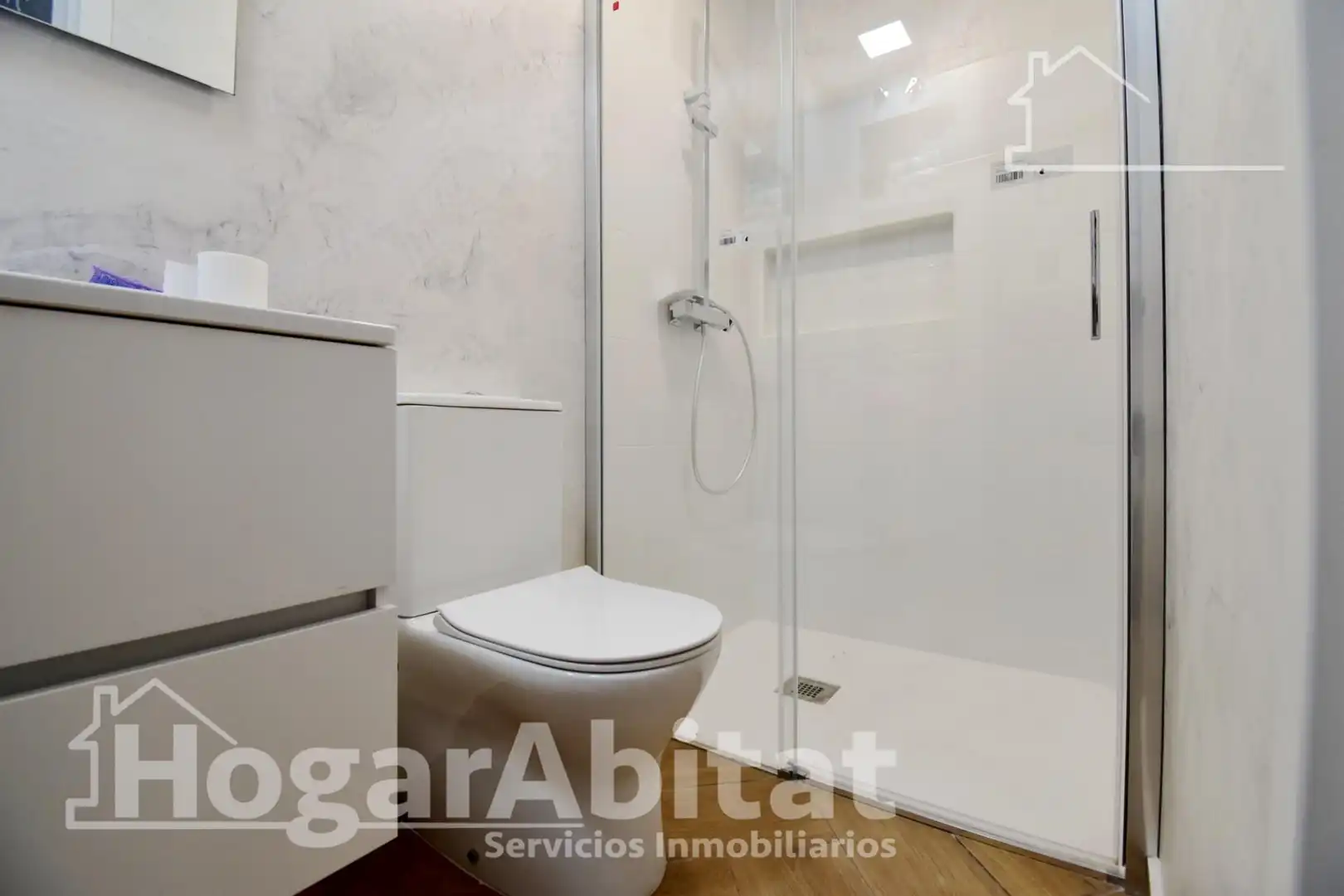 Baño de Casa o chalet en venta en L'Atzúbia con Aire acondicionado, Calefacción y Terraza