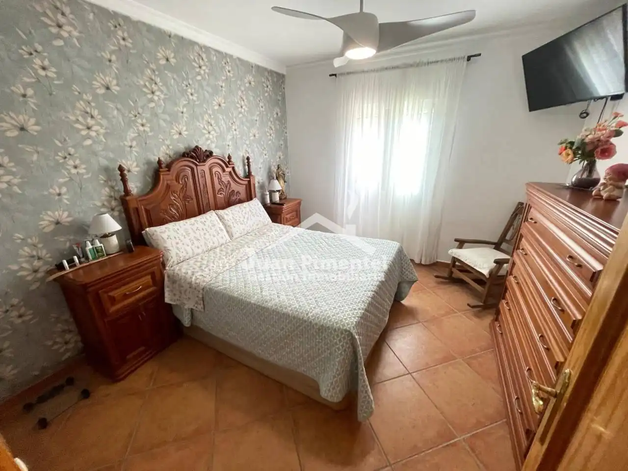 Dormitori de Finca rústica en venda en Estepona amb Aire condicionat, Jardí privat i Terrassa