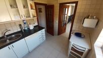 Cuina de Casa o xalet en venda en Villaralbo amb Aire condicionat, Calefacció i Jardí privat