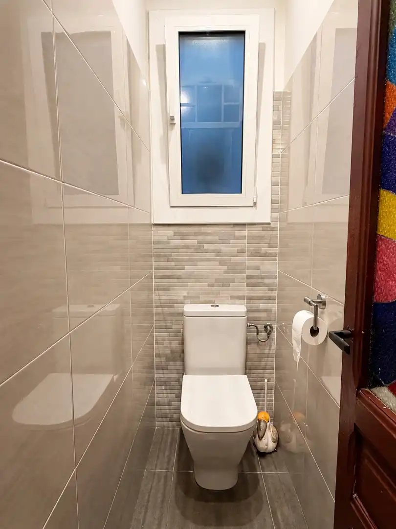 Baño de Piso en venta en Barcelona con Aire acondicionado y Balcón