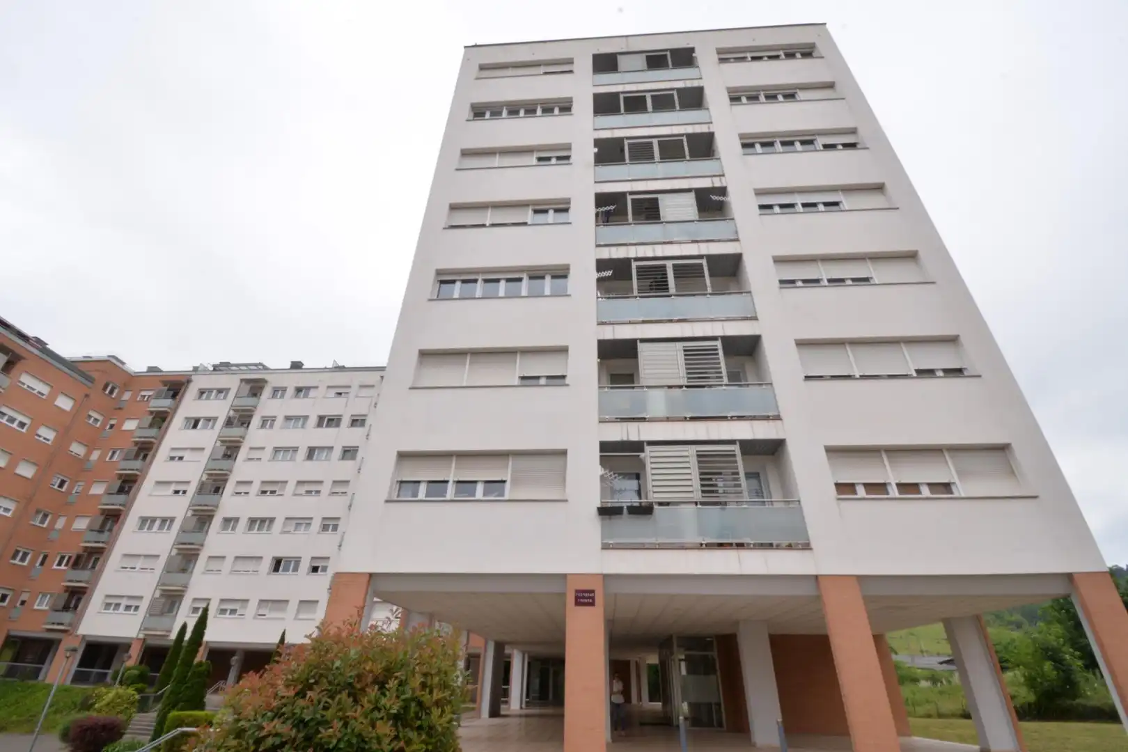 Vista exterior de Pis en venda en Fozaneldi - Tenderina - Ventanielles