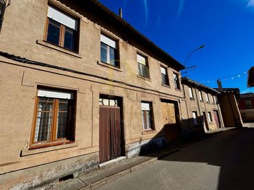 Haus zum Verkauf in Calle Real