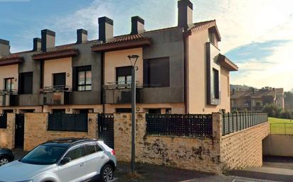 Vista exterior de Casa adosada en venda en Orio amb Aire condicionat, Calefacció i Terrassa