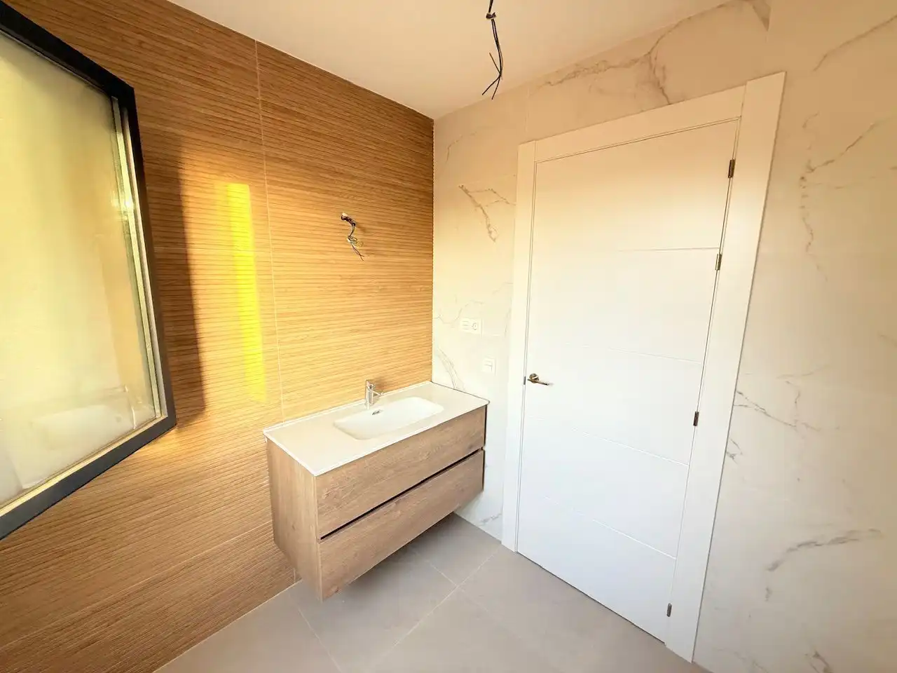 Baño de Casa adosada en venta en Vélez-Málaga con Jardín privado y Piscina comunitaria