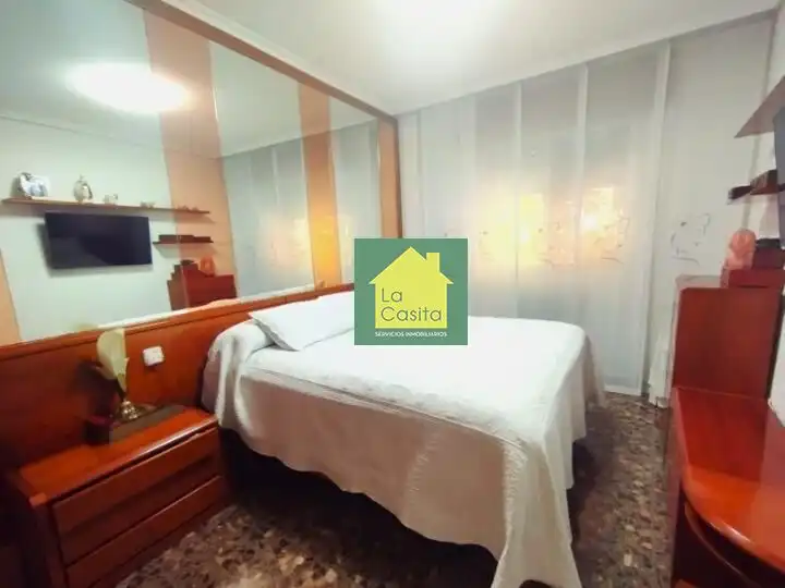 Habitación de Piso en venta en Albacete con Jardín privado, Terraza y Trastero