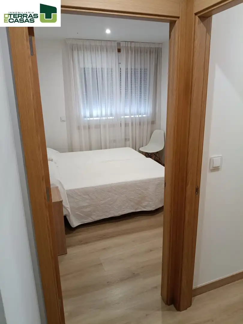 Bedroom of Flat for rent in Pontevedra Capital   with Heating, Storage room and Furnished