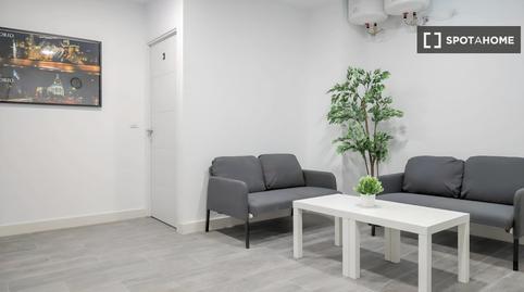 Foto 2 de Estudi per a compartir a Opañel, Madrid