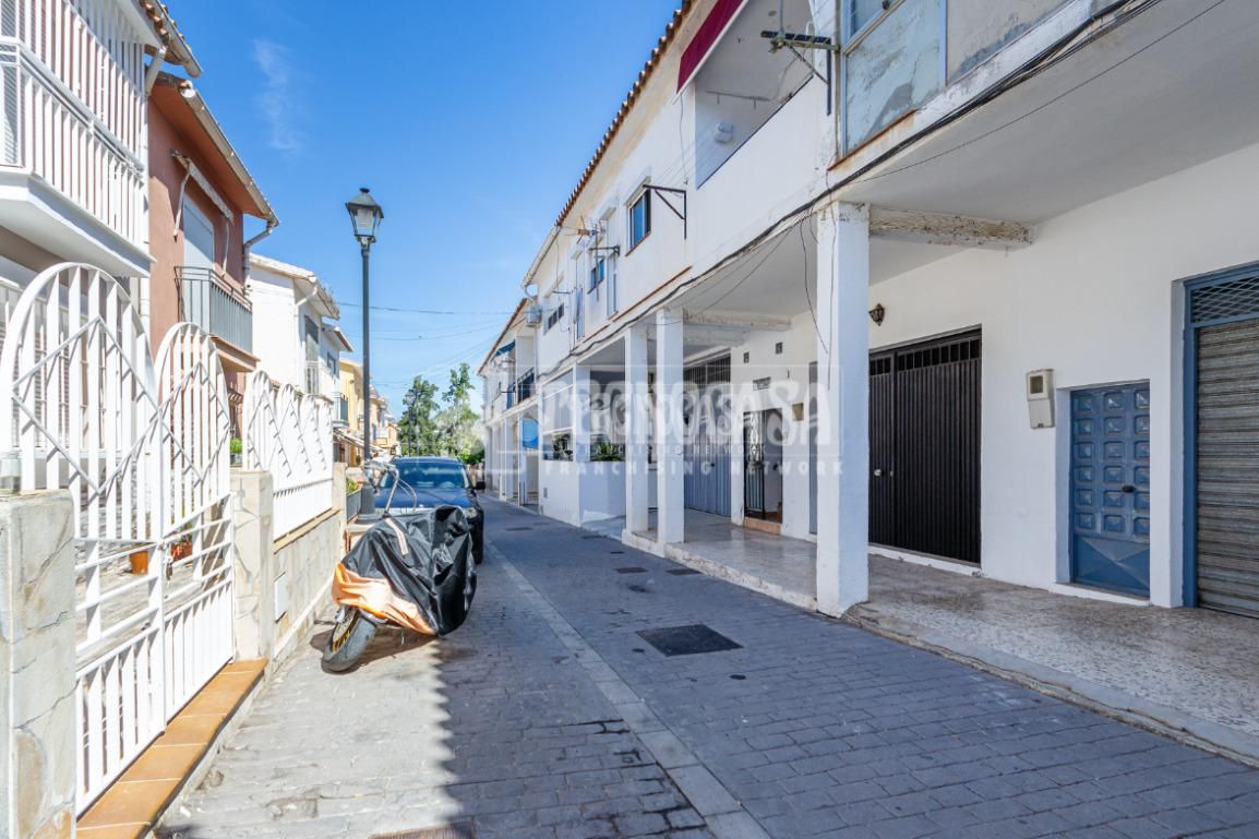 Exterior view of Flat for sale in Vélez-Málaga  with Balcony