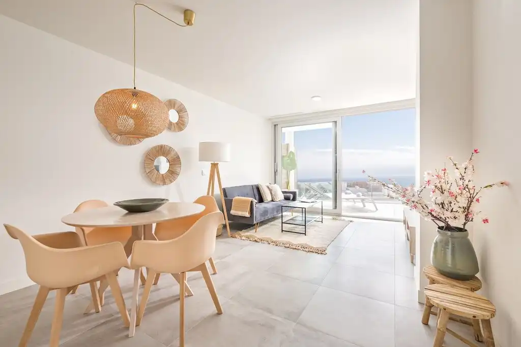 Apartament amb piscina en venda a Las Gaviotas  - Carvajal, imagen 2