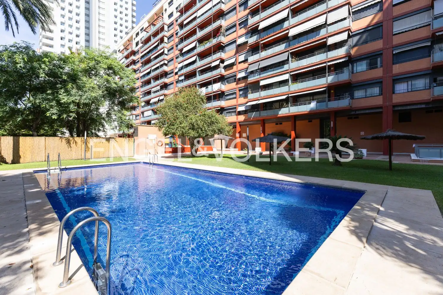 Piscina de Piso de alquiler en Camins al Grau