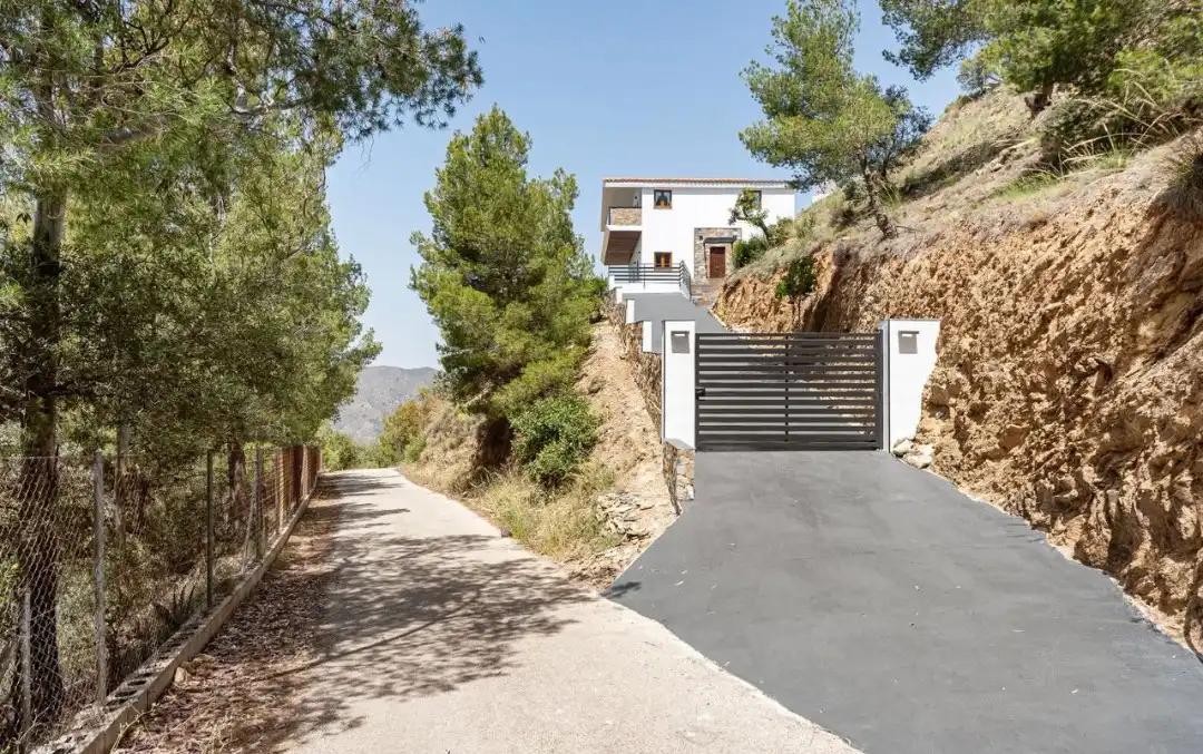 Außenansicht von Haus oder Chalet zum Verkauf in Málaga mit Möbliert