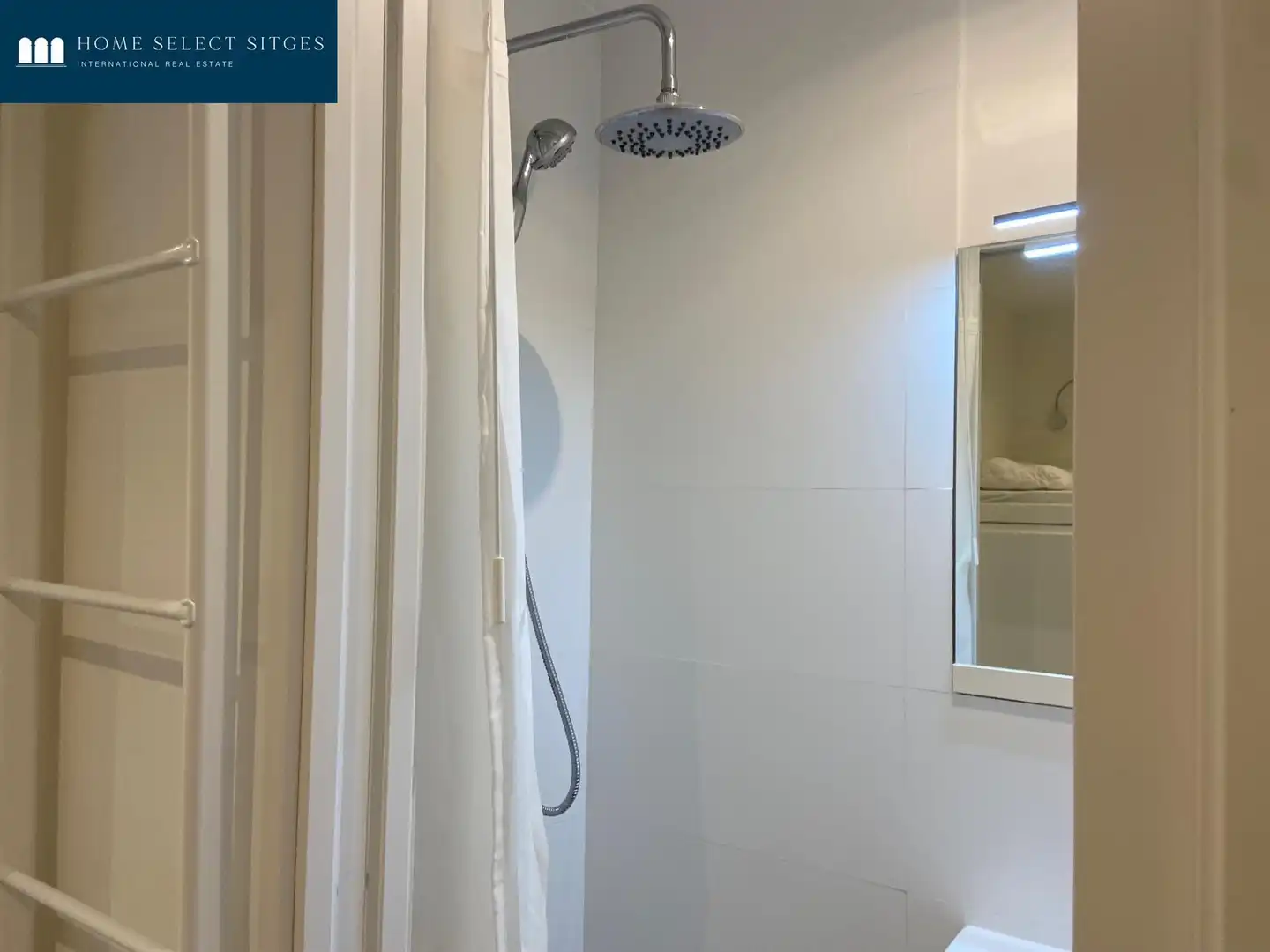Bathroom of Apartments for rent in Sitges  with Air Conditioner, Heating and Private garden