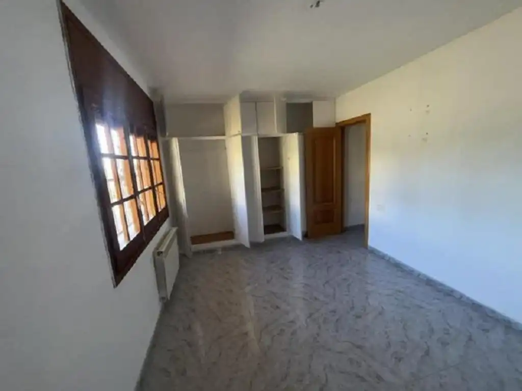 Habitación de Casa o chalet en venta en Vilanova del Vallès con Jardín privado, Terraza y Balcón