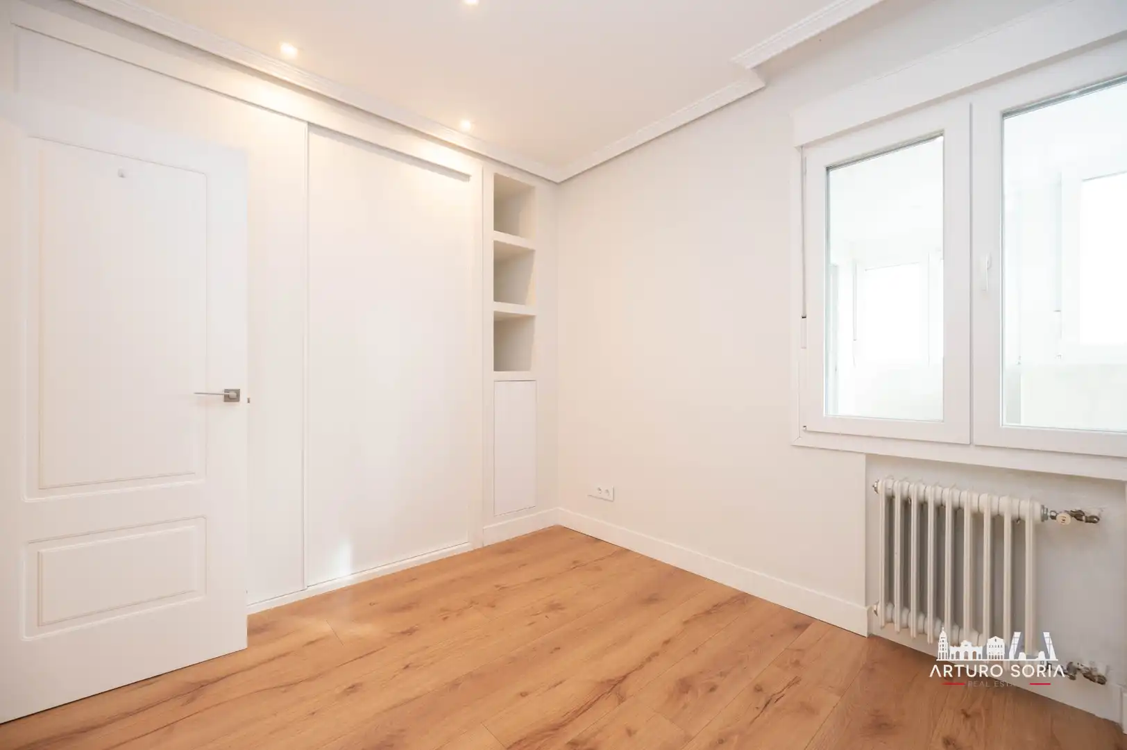 Habitación de Piso de alquiler en Madrid con Aire acondicionado, Trastero y Lavadora