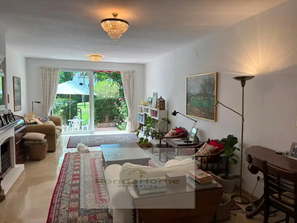 Chalet en venta en Calle La Moraleja, imagen 2