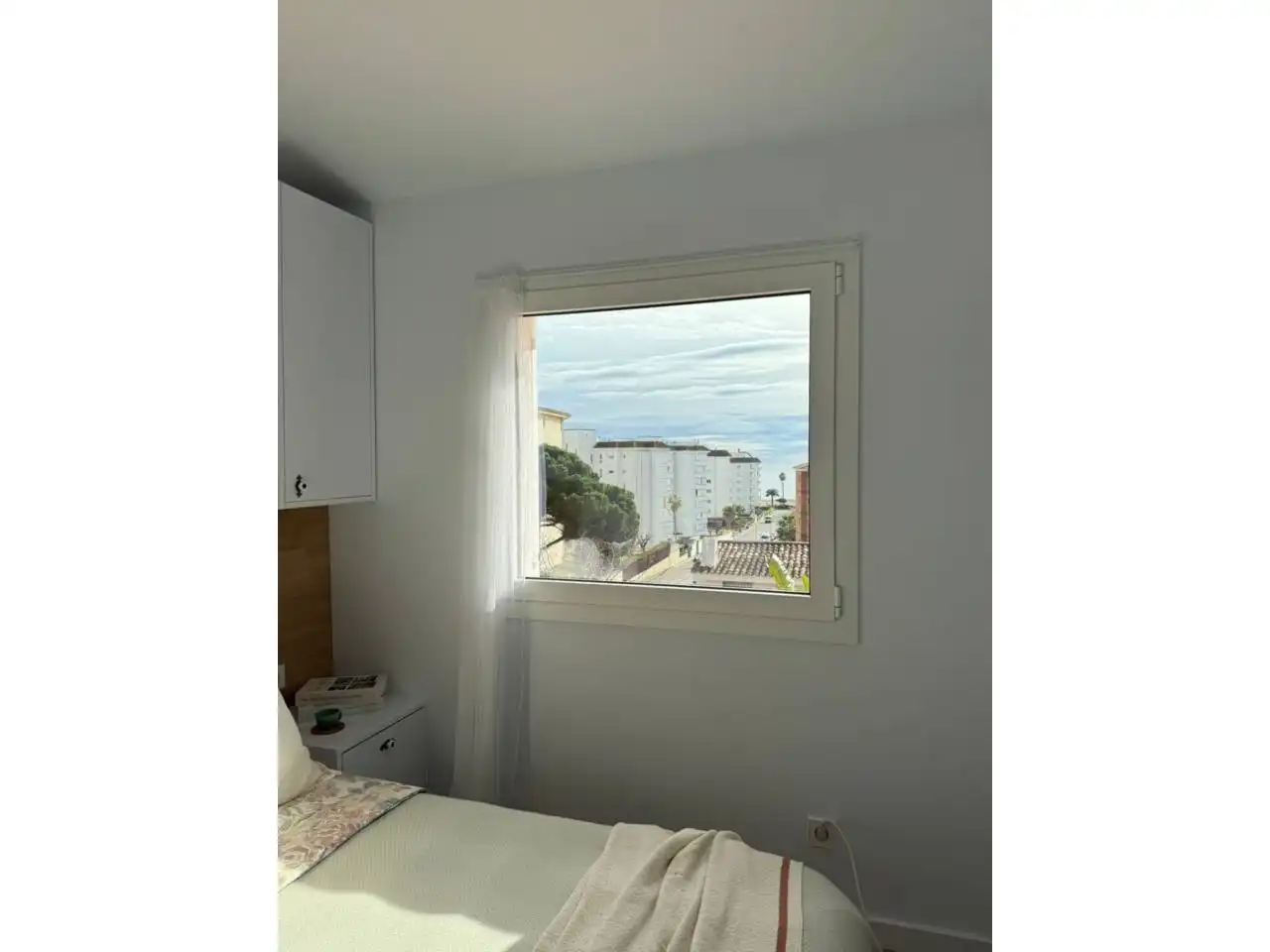 Schlafzimmer von Haus oder Chalet zum Verkauf in Lloret de Mar mit Klimaanlage, Heizung und Privatgarten