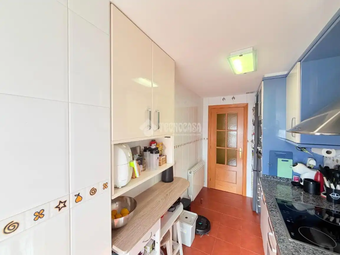 Kitchen of Flat for sale in Palazuelos de Eresma  with Storage room