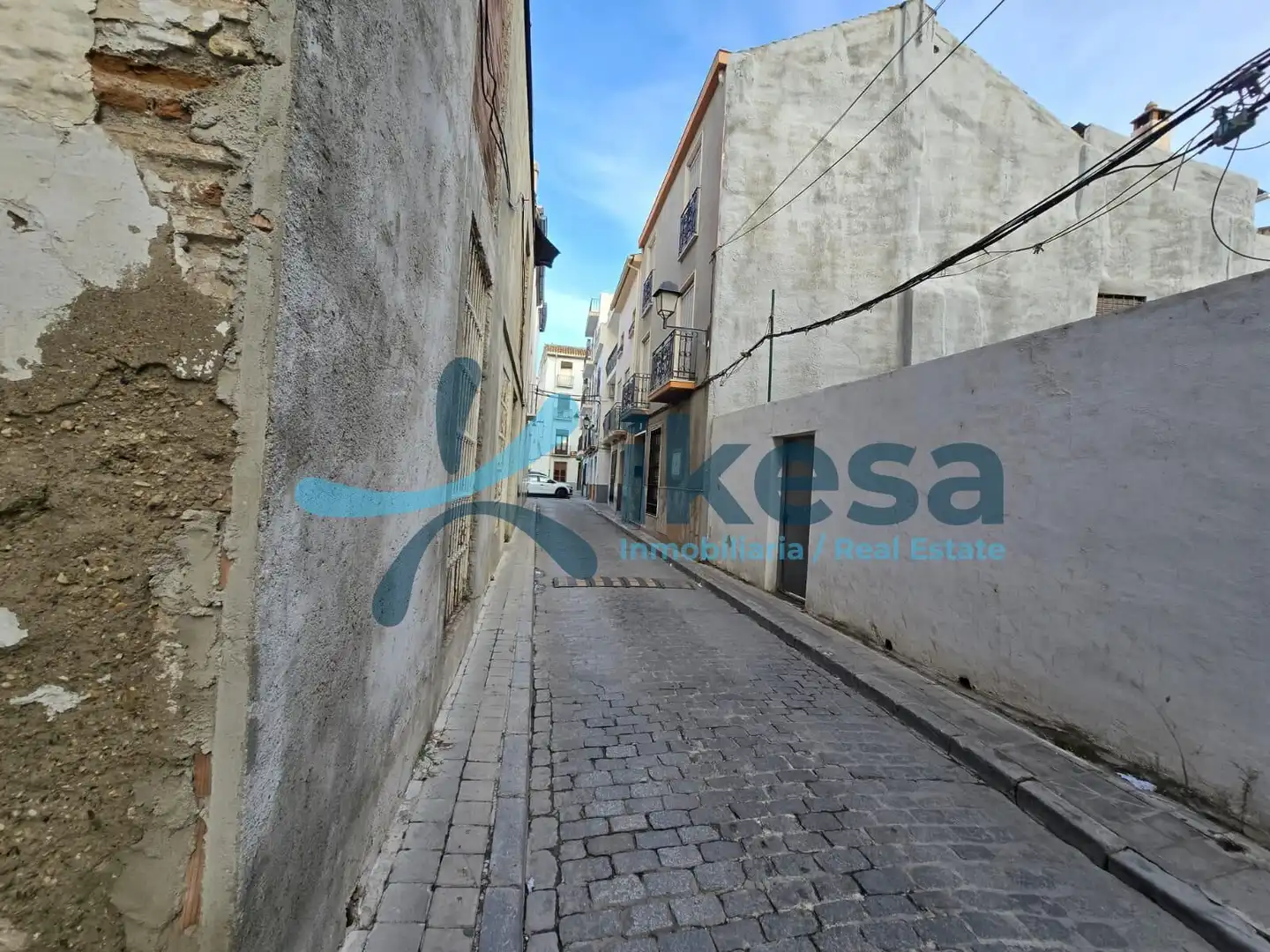 Außenansicht von Einfamilien-Reihenhaus zum Verkauf in Loja